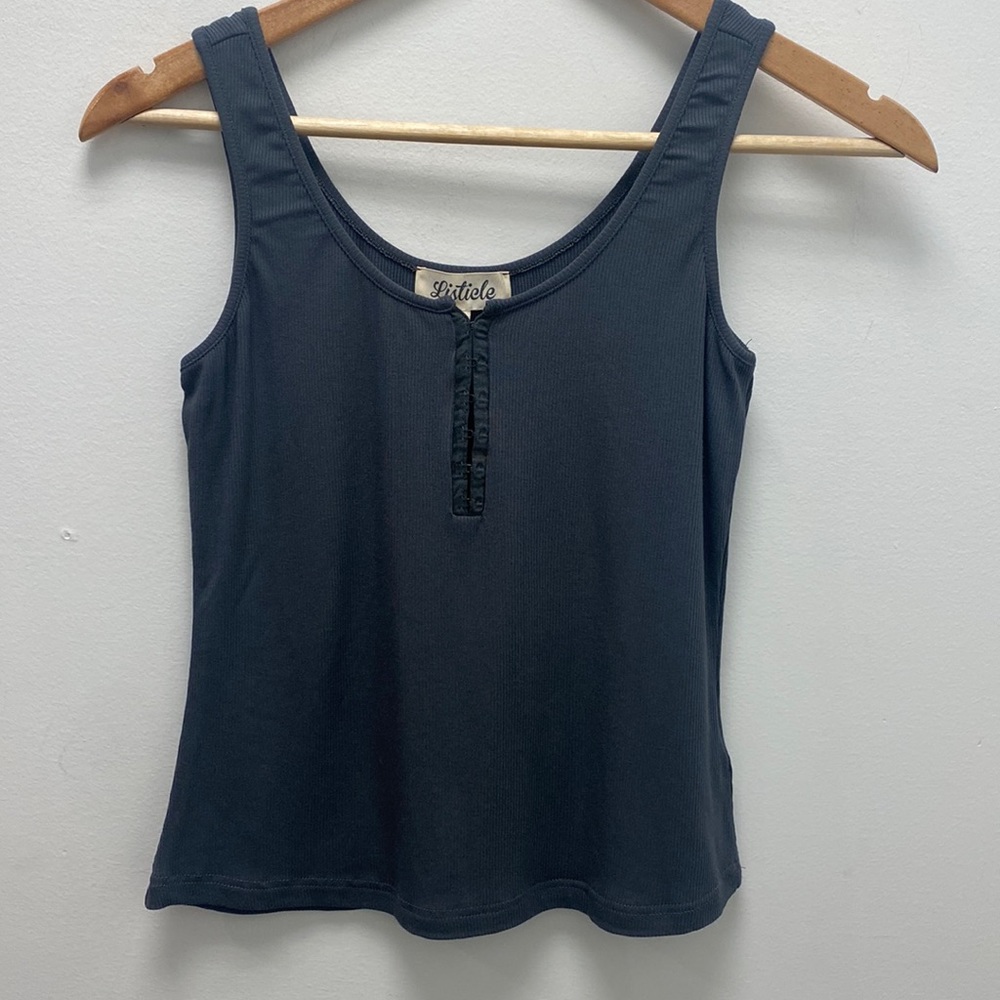 Gray Listicle tanktop